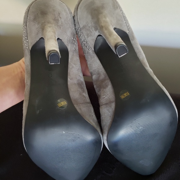 BCBGENERATION Grey faux suade Heels.9.5M - Picture 5 of 7